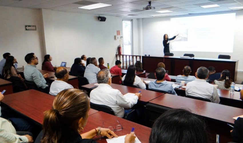 Capacita Contraloría Gubernamental a sus autoridades investigadoras, resolutoras y substanciadoras