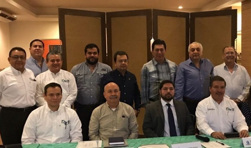 Explica Contralor Sistema Estatal Anticorrupción a empresarios de la COPARMEX.