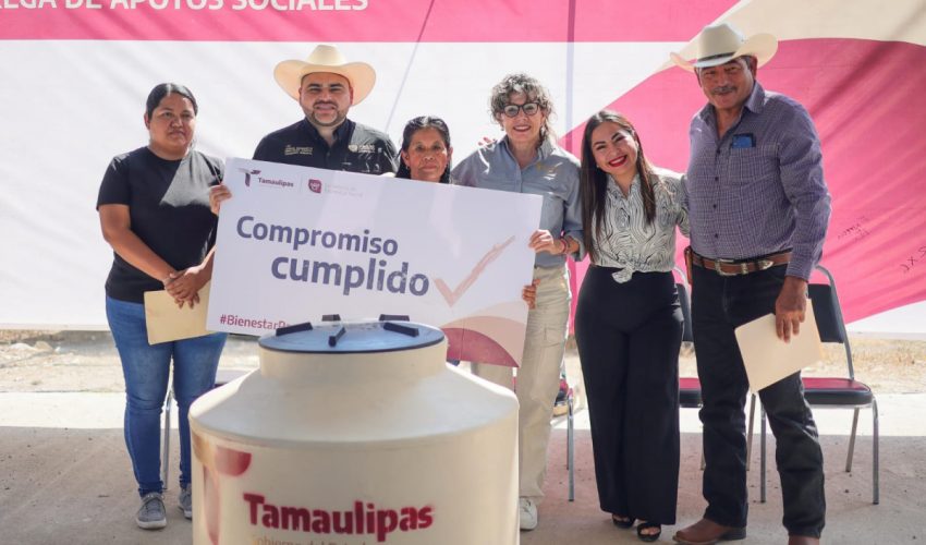 Lleva SEBIEN tinacos a Villa de Casas