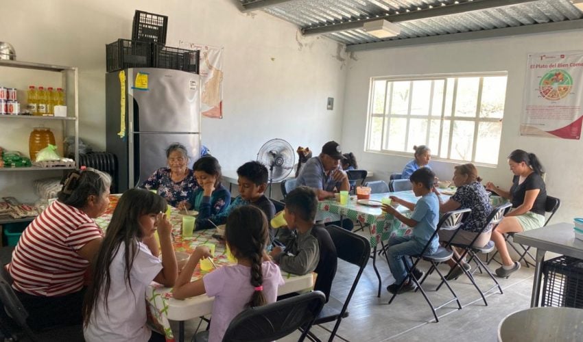 Brindan Comedores de Bienestar alimentos en zonas prioritarias
