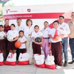 Lleva SEBIEN apoyos sociales a Méndez