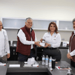 Reafirma Salud transparencia y buen gobierno: entrega videocámaras a verificadores de la COEPRIS