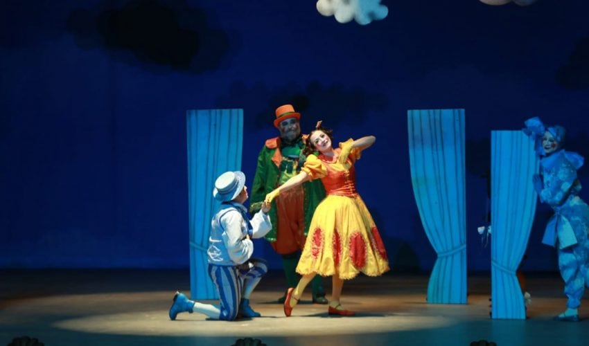 Bastián y Bastiana; ópera teatral infantil cautiva atención de niños y grandes