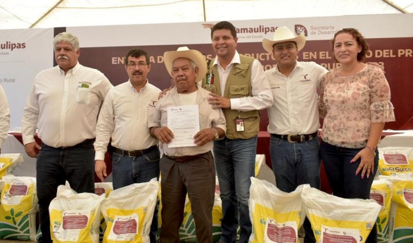 Inicia gobierno estatal la entrega de fertilizante a productores citrícolas de Güémez e Hidalgo