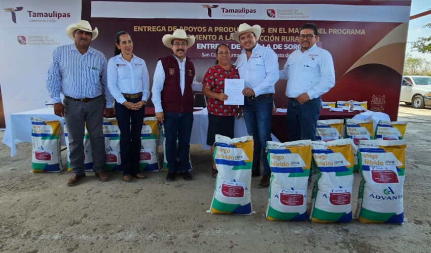 Entrega Gobierno del Estado semilla de sorgo a productores agrícolas