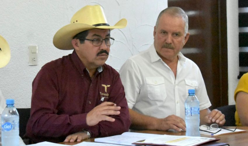 Preside Dámaso Anaya reunión de Consejo Distrital para el Desarrollo Rural