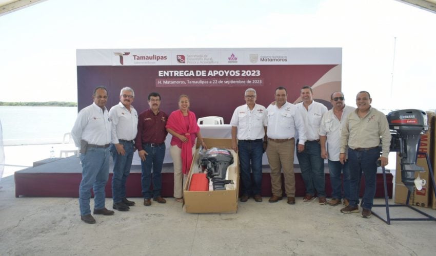 Pescadores de Matamoros reciben motores ecológicos