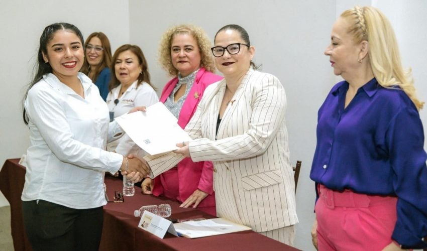 Concluyen su formación 25 mil tamaulipecos en el CECATI