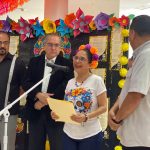 Celebran tradiciones en Torre Gubernamental con emotiva ceremonia y ofrenda en Día de Muertos