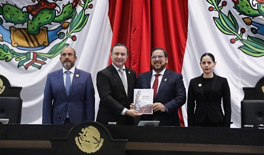 Consolida educación las bases para el bienestar con justicia social