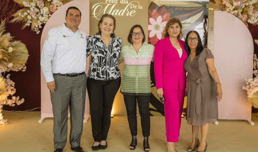 Festejo por el Día de las Madres