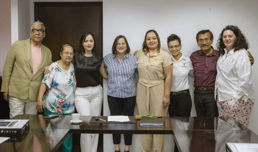 Ganadoras del Primer Concurso “Escribiendo desde las aulas”