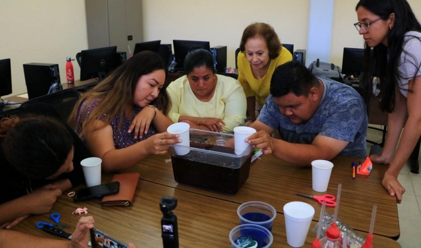 Taller “La indagación cómo estrategia para la educación STEAM”