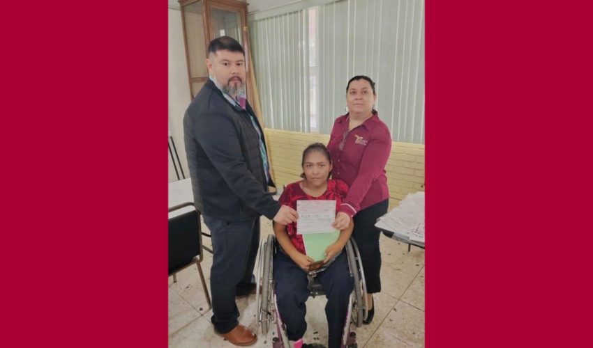 Entrega de segunda parte de Becas Estatales