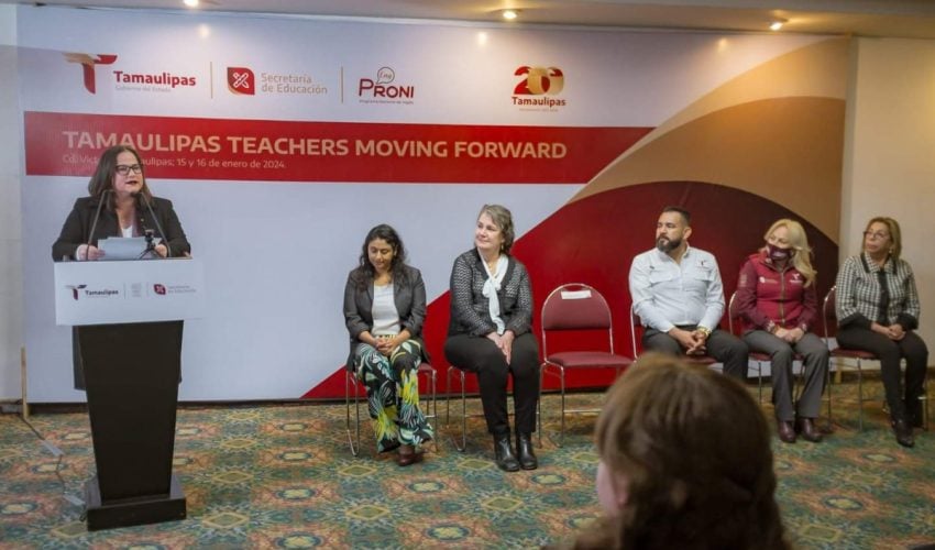 Primer Encuentro Pedagógico: “Teachers Moving Forward”