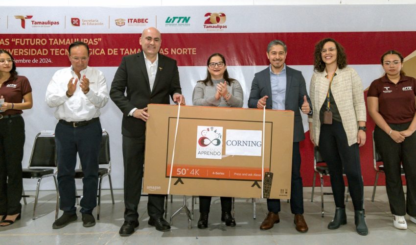 Donativo de 46 televisiones por parte de la empresa Corning que participa en el programa institucional de la UTTN “Ayudando Aprendo”