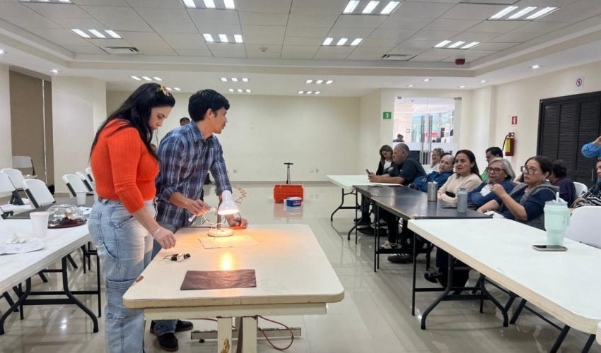 Taller “Cambio Climático con Enfoque STEAM”.