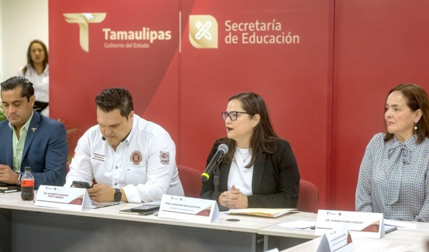 Reunión de trabajo con diputadas y diputados integrantes de la 66 Legislatura del Congreso del Estado de Tamaulipas