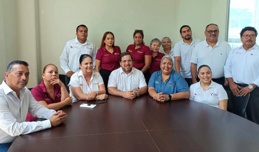 Secretario de Educación, Miguel Ángel Valdez García, realizó una visita de trabajo al CREDE Matamoros