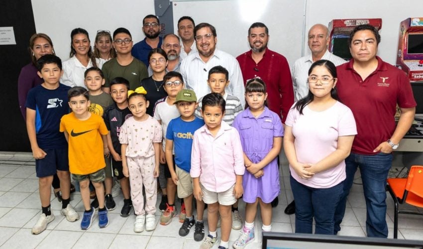 Curso presencial de robótica ’Transforma tu verano’.