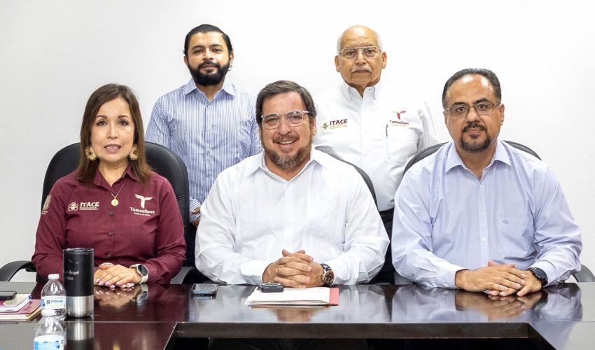 Reunión de trabajo con la presencia del secretario de Educación, Miguel Ángel Valdez García, y de la directora general del Instituto Tamaulipeco de Capacitación para el Empleo, Claudia Anaya Alvarado.