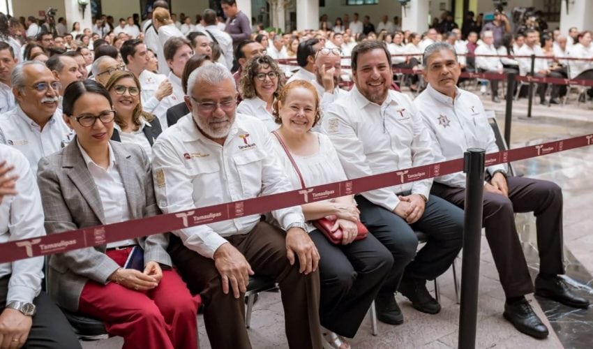 Secretario de Educación, participó en la ceremonia de Honores a la Bandera