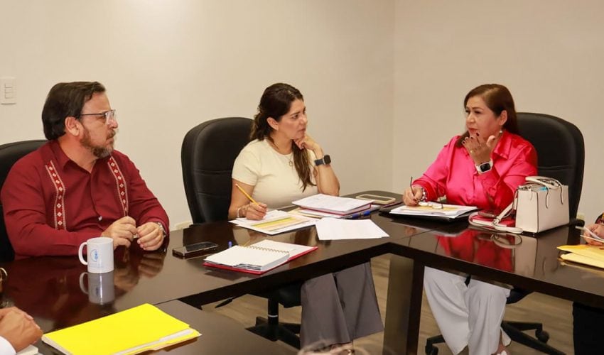 Audiencias a maestras y maestros de la estructura educativa, provenientes de la gran frontera chica