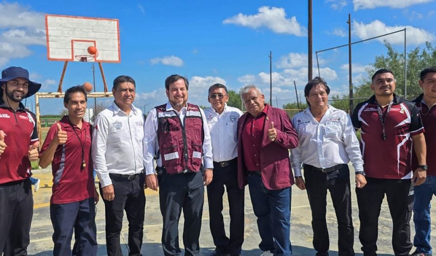 Secretario de Educación convivió con alumnas y alumnos del municipio de Guerrero