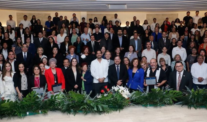 Premiación medalla al mérito académico  “Dr. Jorge Brenes Araya” en la UMAN