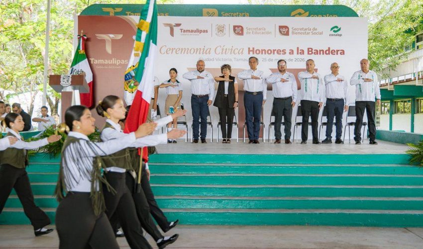Ceremonia Cívica de Honores a la Bandera