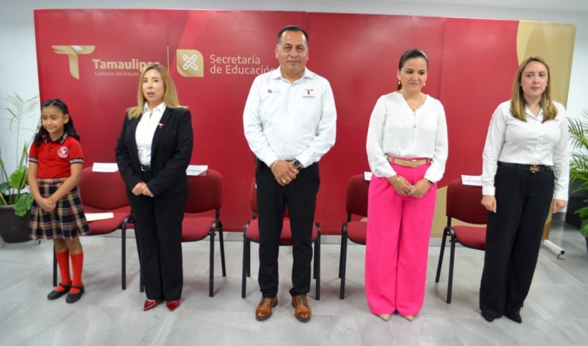Entrega de becas del programa Avanza por las Niñas, los Niños y Adolescentes de Tamaulipas
