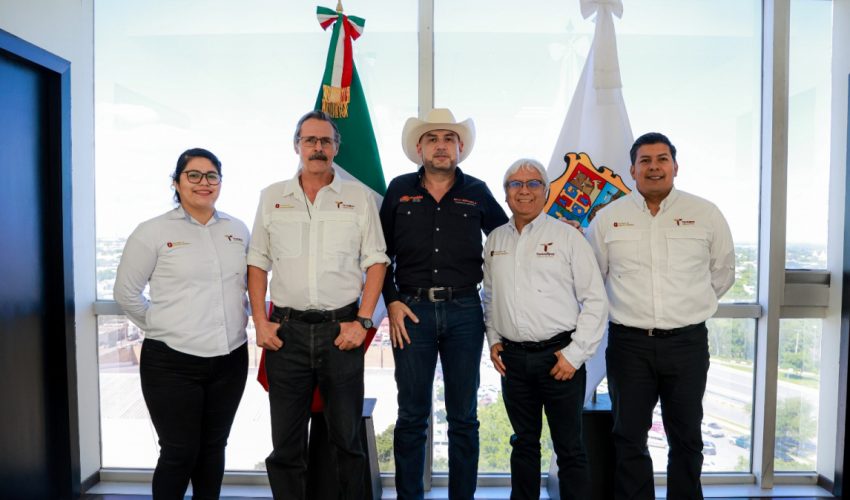 Recorre SEDENER municipios para concretar la electrificación al 100%