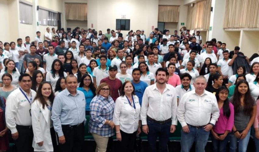 Entrega Gobierno del Estado Becas de Manutención Tam en H. Matamoros