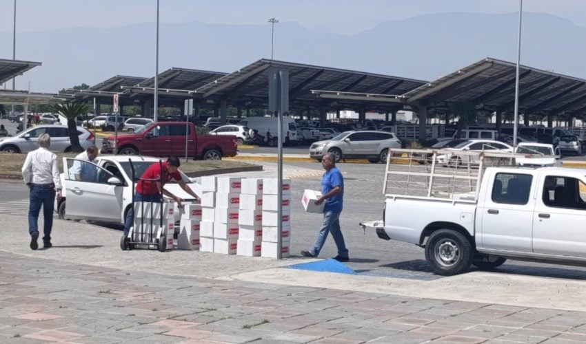 Apoya personal del ITAVU a familias afectadas por inundaciones en Reynosa