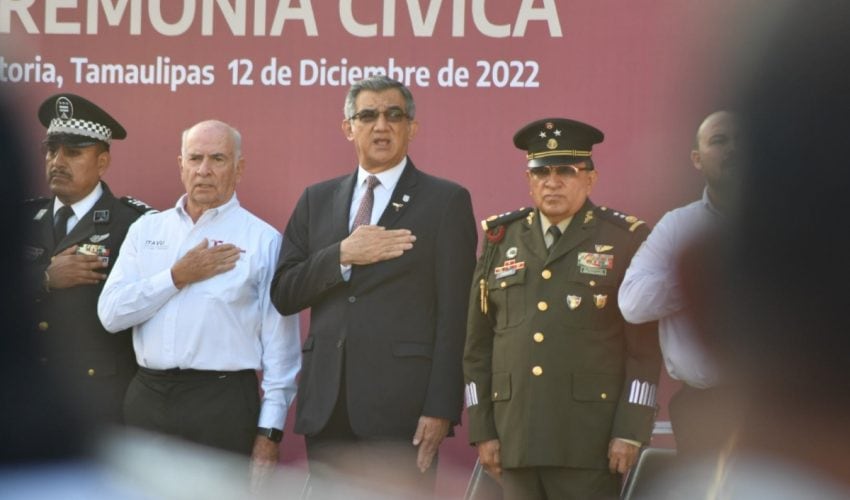 Honores a la Bandera, ceremonia cívica en el ITAVU