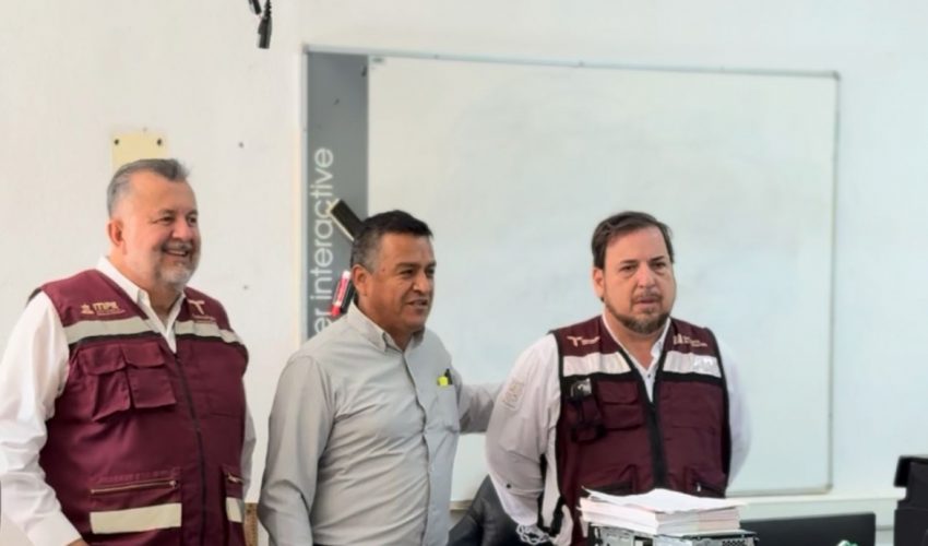 En Villa de Casas, fortalece gobierno de Américo infraestructura educativa