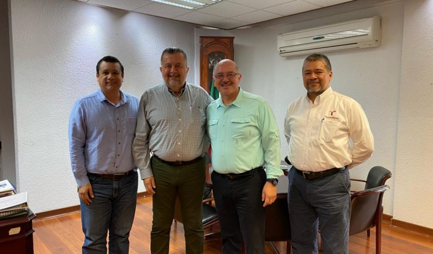 Colegio de Bachilleres reunión