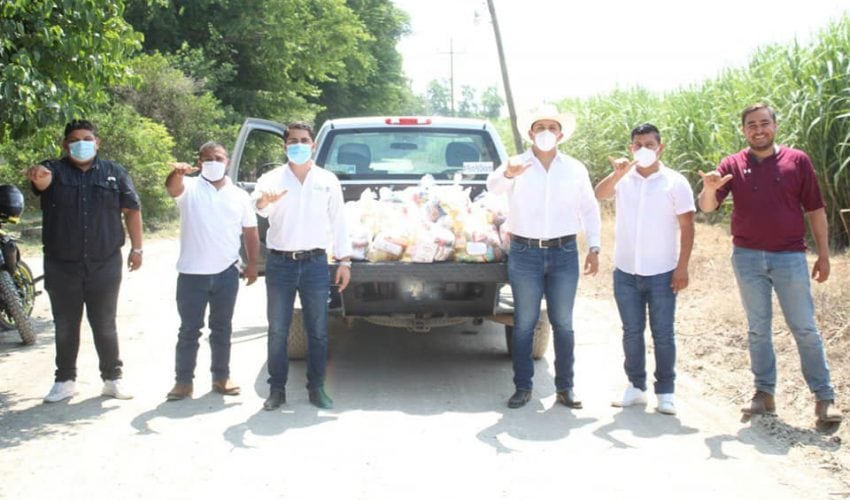 Jóvenes Tamaulipas entrega apoyos alimentarios en comunidades de Gómez Farías.