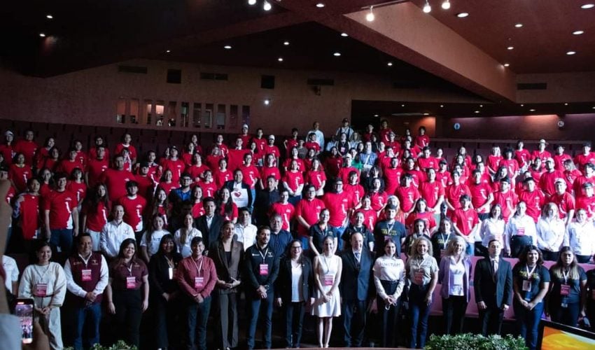 Impulsa gobierno estatal oportunidades para estudiantes tamaulipecos en Nuevo León con becas y apoyos