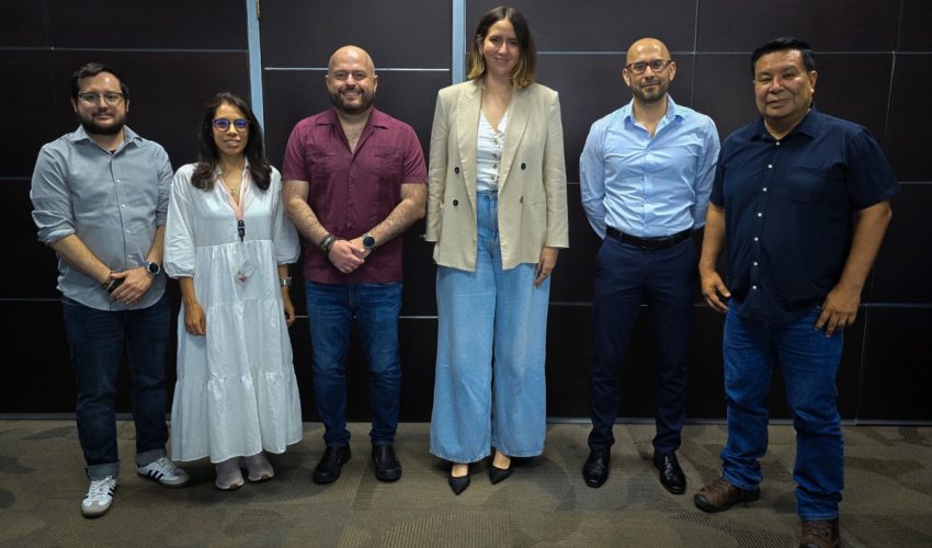 Unen esfuerzos para mejorar sistemas digitales en favor de tamaulipecos que residen en Nuevo León