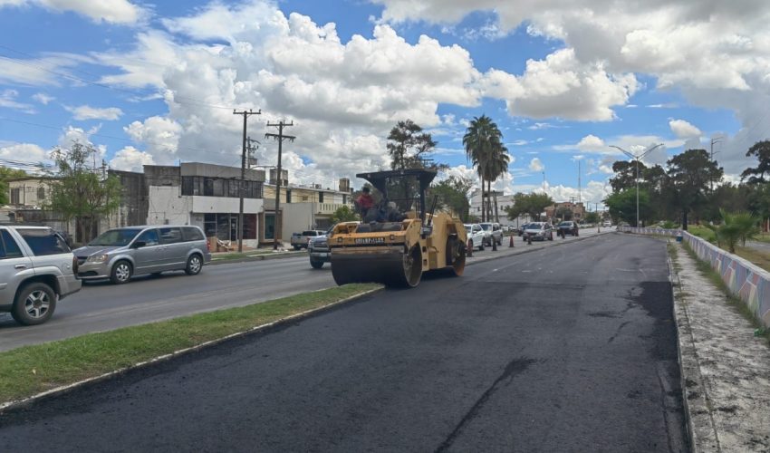 Rehabilita Obras Públicas principales avenidas en Matamoros