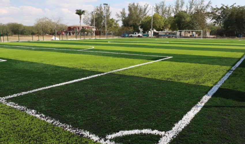 Construye Gobierno del Estado espacio público multideportivo en Estación Manuel