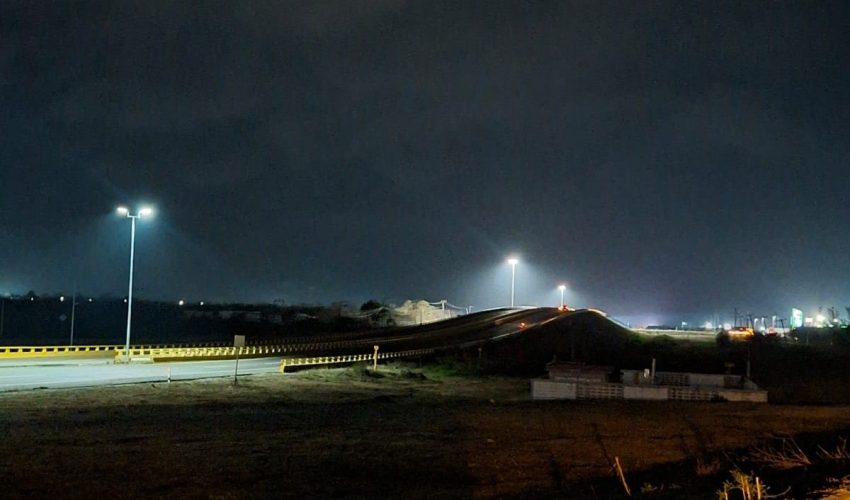 Construye Gobierno del Estado alumbrado público solar en carretera Tampico-Mante