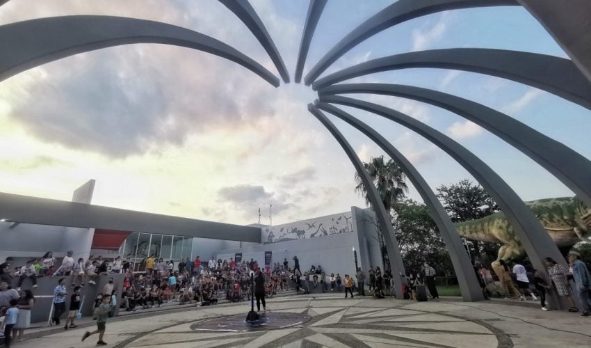 Disfrutan familias de Jornada Astronómica en el Museo Tamux