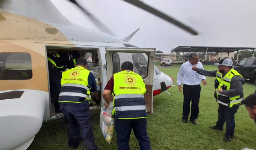Envía gobernador del Estado apoyo aéreo a comunidades de Hidalgo