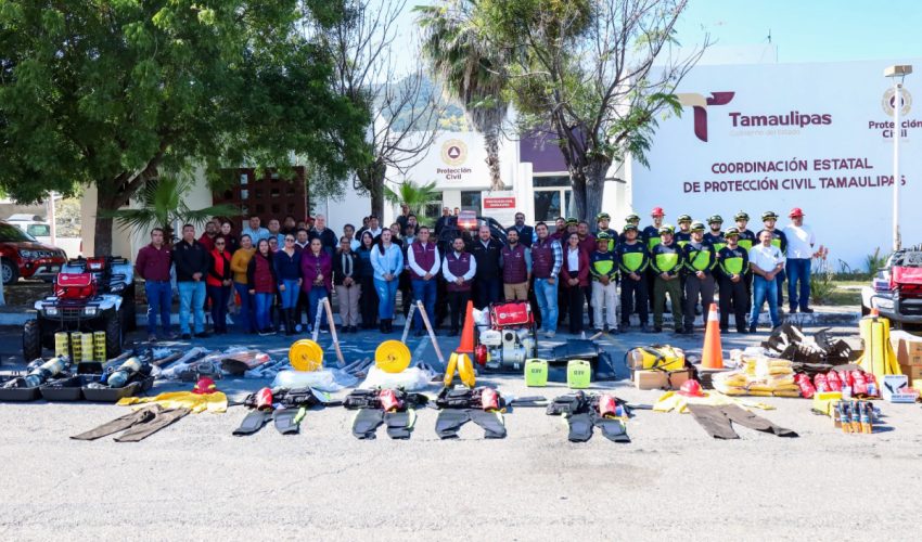 Entrega Gobierno del Estado equipo a Protección Civil para enfrentar incendios forestales