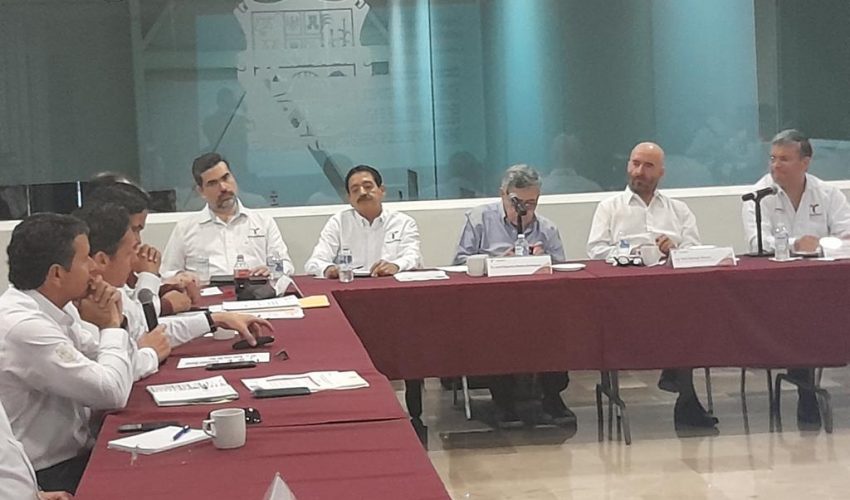 Imparte José Eduardo Mestre, segunda reunión de trabajo a personal de Comapas y de la SRH