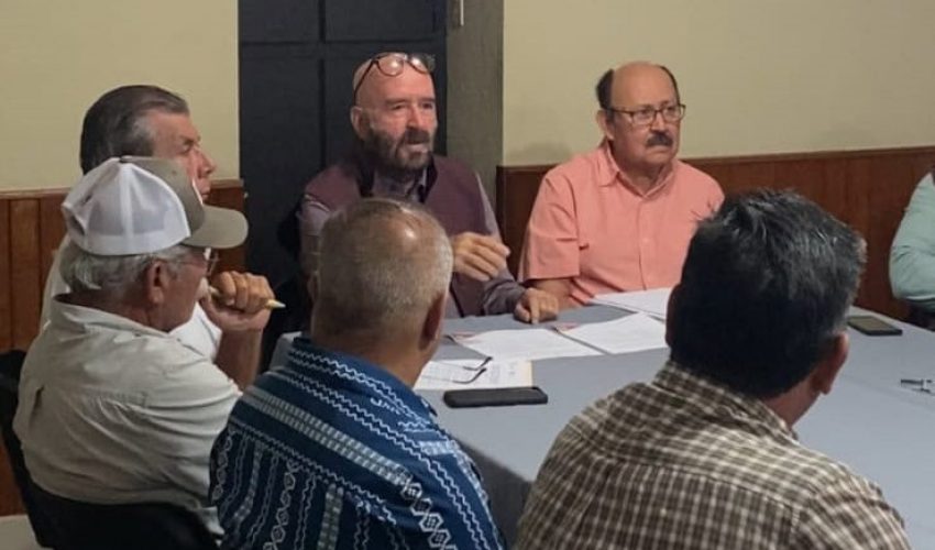 Entregan SRH y CONAGUA apoyos a usuarios del Distrito de Riego 026