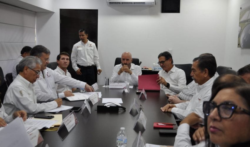 Encabeza secretario de Recursos Hidráulicos Tercera Sesión Ordinaria del Consejo de Administración de la Comapa Sur