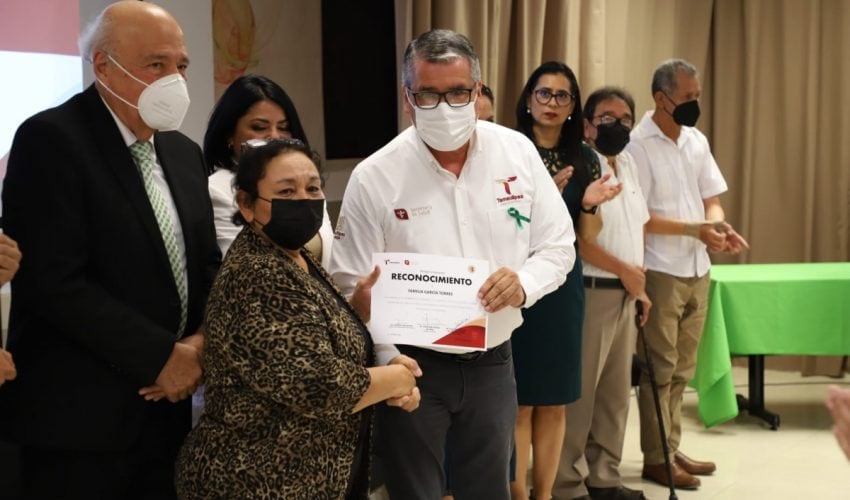 Develan placa en Hospital General de Victoria como “Hospital Donador”